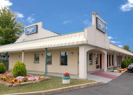 Budget Inn New Cumberland-Harrisburg-Hershey-York Exterior photo