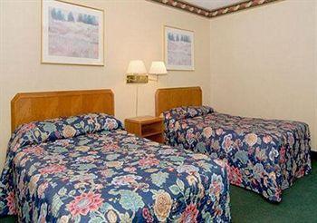 Budget Inn New Cumberland-Harrisburg-Hershey-York Exterior photo